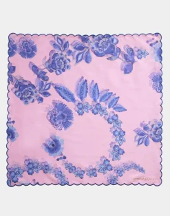 Scallop Embroidered Edge Dinner Napkin